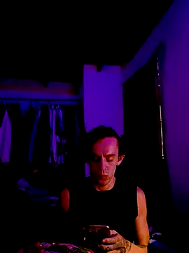 monroedelrey online show from December 14, 2025, 10:15 pm