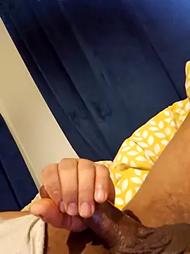 Snapshot of Hotboy-534 chatting on December 4, 2025, 10:14 am Hotboy-534 online show from December 4, 2025, 10:14 am