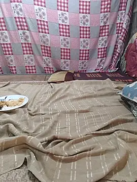 Snapshot of Your_seema_208 chatting on October 28, 2025, 4:24 am Your seema 208 online show from October 28, 2025, 4:24 am