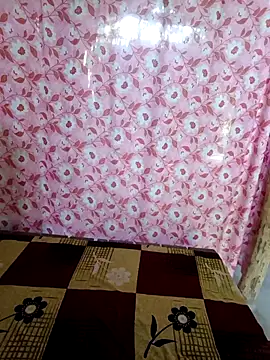 Snapshot of Your_seema_208 chatting on October 19, 2025, 8:28 am Your seema 208 online show from October 19, 2025, 8:28 am