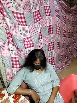 Snapshot of Your_seema_208 chatting on October 3, 2025, 1:42 am Your seema 208 online show from October 3, 2025, 1:42 am