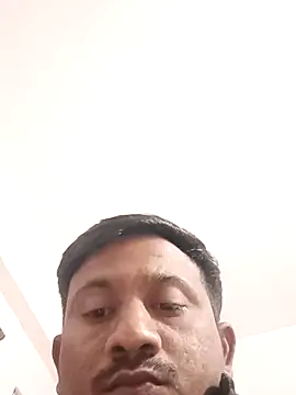 Snapshot of SlipperyRebound0 chatting on November 17, 2025, 3:16 pm SlipperyRebound0 online show from November 17, 2025, 3:16 pm