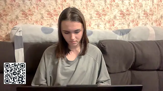 Snapshot of JaneFosterxx chatting on November 3, 2025, 8:01 pm JaneFosterxx online show from November 3, 2025, 8:01 pm