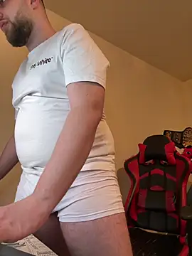 Snapshot of KingAdonisss chatting on December 19, 2025, 10:01 pm KingAdonisss online show from December 19, 2025, 10:01 pm