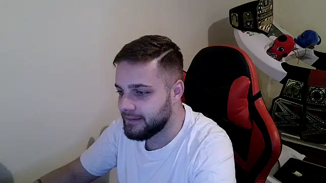 KingAdonisss online show from October 26, 2025, 2:28 pm