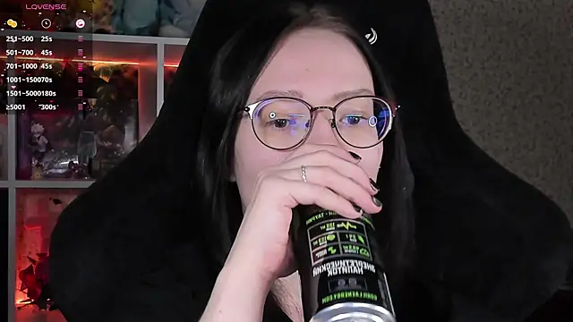 Snapshot of power_robynn chatting on April 13, 2026, 11:14 am power robynn online show from April 13, 2026, 11:14 am