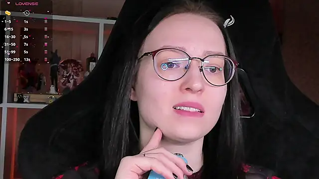 Snapshot of power_robynn chatting on April 4, 2026, 11:06 am power robynn online show from April 4, 2026, 11:06 am