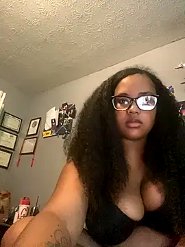 Snapshot of nicolette356 chatting on October 7, 2025, 9:05 pm nicolette356 online show from October 7, 2025, 9:05 pm