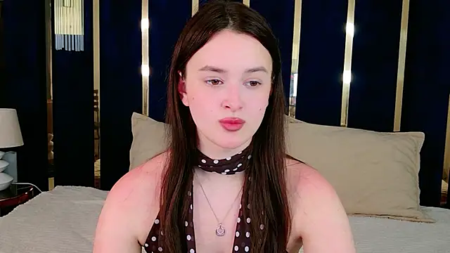 EvaSwen online show from July 11, 2026, 9:15 pm
