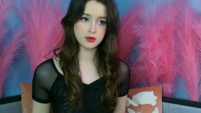 Snapshot of EvaSwen chatting on December 17, 2025, 9:53 pm EvaSwen online show from December 17, 2025, 9:53 pm