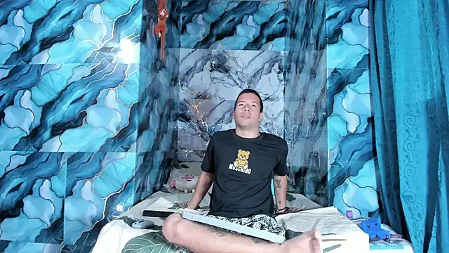 celesteyorucso1 online show from October 8, 2025, 9:04 pm