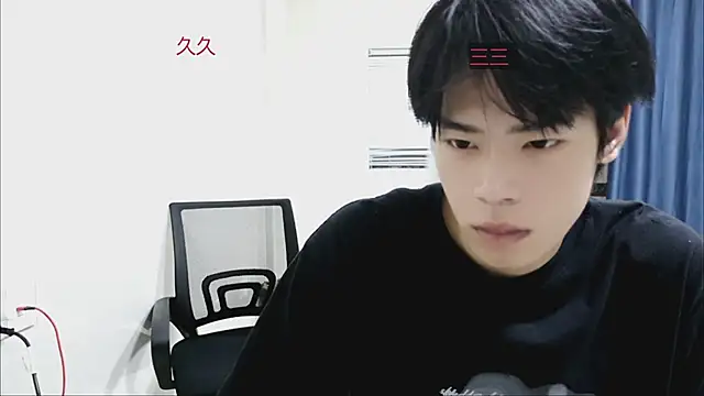 stripcha-798 online show from October 4, 2025, 10:50 am