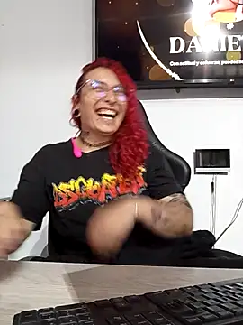 Snapshot of rojita-rojita chatting on November 7, 2025, 6:51 am rojita-rojita online show from November 7, 2025, 6:51 am