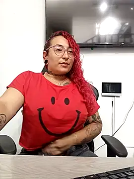 Snapshot of rojita-rojita chatting on October 5, 2025, 1:57 pm rojita-rojita online show from October 5, 2025, 1:57 pm