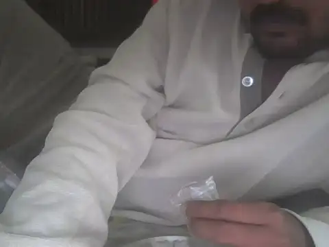 Snapshot of Hhhggghrrr3219 chatting on November 14, 2025, 5:22 am Hhhggghrrr3219 online show from November 14, 2025, 5:22 am