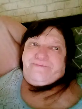 Snapshot of Apeesynka55211 chatting on April 22, 2026, 5:14 am Apeesynka55211 online show from April 22, 2026, 5:14 am