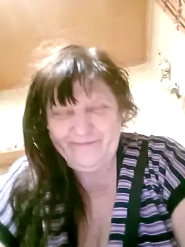 Snapshot of Apeesynka55211 chatting on April 6, 2026, 6:53 pm Apeesynka55211 online show from April 6, 2026, 6:53 pm