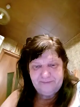 Snapshot of Apeesynka55211 chatting on March 13, 2026, 3:44 am Apeesynka55211 online show from March 13, 2026, 3:44 am