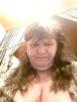 Snapshot of Apeesynka55211 chatting on April 29, 2026, 2:05 am Apeesynka55211 online show from April 29, 2026, 2:05 am