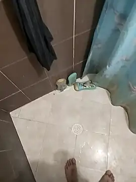 Snapshot of Valen_Squirt04 chatting on October 2, 2025, 3:15 pm Valen Squirt04 online show from October 2, 2025, 3:15 pm