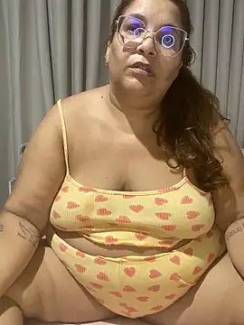 Snapshot of Livpoppe chatting on March 26, 2026, 4:49 pm Livpoppe online show from March 26, 2026, 4:49 pm