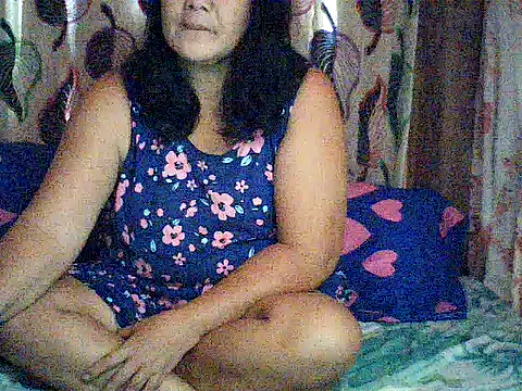 Snapshot of milagrose_rose chatting on October 5, 2025, 10:33 pm milagrose rose online show from October 5, 2025, 10:33 pm