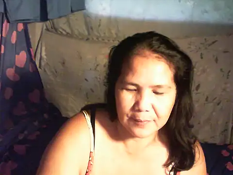 Snapshot of milagrose_rose chatting on November 3, 2025, 1:22 am milagrose rose online show from November 3, 2025, 1:22 am