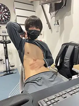 Snapshot of mikan_kun_st chatting on October 21, 2025, 12:21 am mikan kun st online show from October 21, 2025, 12:21 am