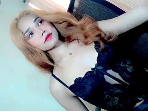 Snapshot of Amazing_grace chatting on October 19, 2025, 10:56 pm Amazing grace online show from October 19, 2025, 10:56 pm