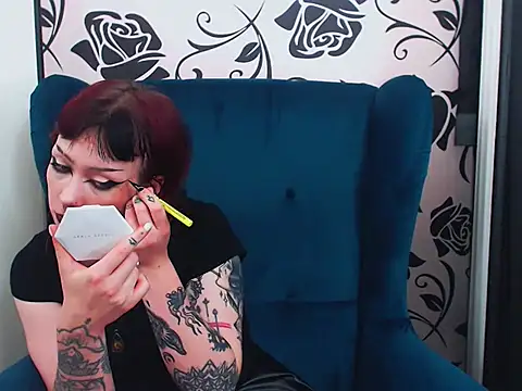 Snapshot of ViviaDark chatting on October 27, 2025, 3:24 pm ViviaDark online show from October 27, 2025, 3:24 pm