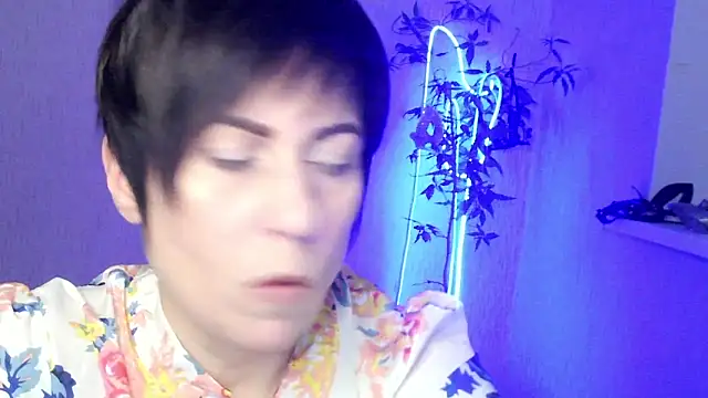 Ashley Brookss online show from December 14, 2025, 2:00 pm