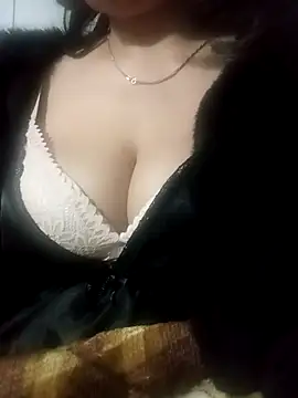 Snapshot of ZingCii chatting on November 29, 2025, 3:01 pm ZingCii online show from November 29, 2025, 3:01 pm