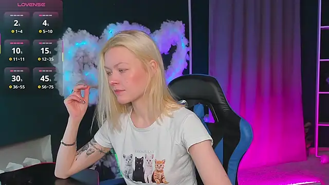 Snapshot of Callista_a chatting on December 22, 2025, 2:55 am Callista a online show from December 22, 2025, 2:55 am