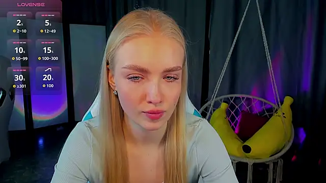 Snapshot of TessaGrays chatting on February 2, 2026, 12:37 pm TessaGrays online show from February 2, 2026, 12:37 pm