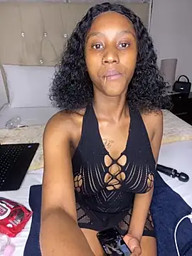 Snapshot of Sirah1 chatting on November 17, 2025, 1:04 pm Sirah1 online show from November 17, 2025, 1:04 pm