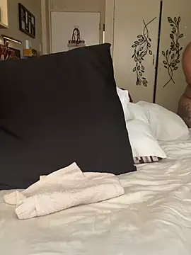 CynnxxxBarb online show from February 4, 2026, 6:19 am