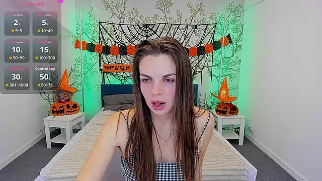 Snapshot of Sophiia_Starr chatting on October 21, 2025, 6:18 pm Sophiia Starr online show from October 21, 2025, 6:18 pm
