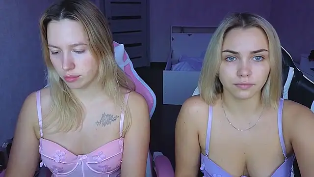 Snapshot of stefany_and_bettany chatting on October 22, 2025, 12:59 pm stefany and bettany online show from October 22, 2025, 12:59 pm