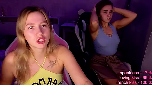 Snapshot of stefany_and_bettany chatting on November 19, 2025, 2:39 pm stefany and bettany online show from November 19, 2025, 2:39 pm