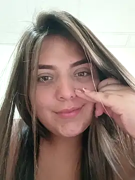 Snapshot of EmiilySttone chatting on December 16, 2025, 2:43 pm EmiilySttone online show from December 16, 2025, 2:43 pm