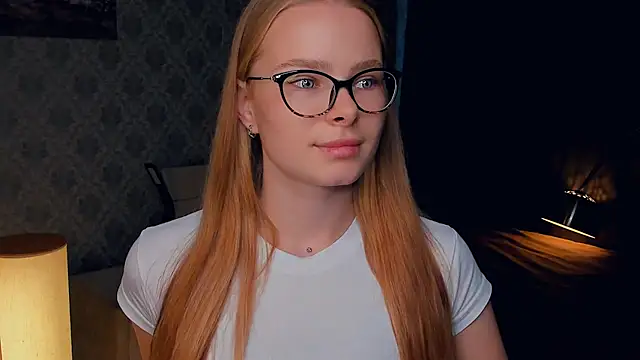 LibbyVenzeio online show from October 8, 2025, 7:10 am