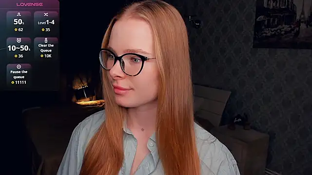 LibbyVenzeio online show from November 12, 2025, 8:07 am