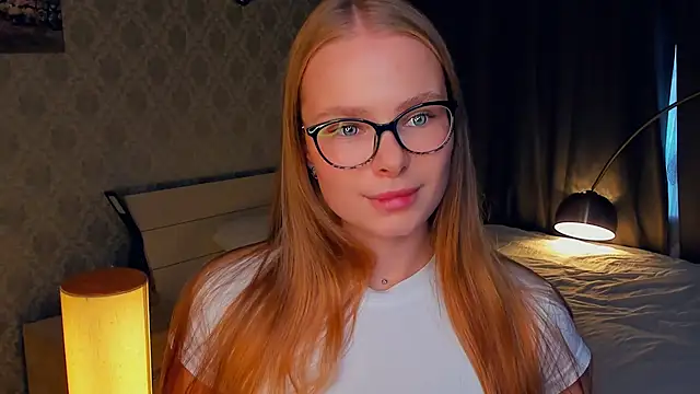 LibbyVenzeio online show from October 15, 2025, 7:16 am