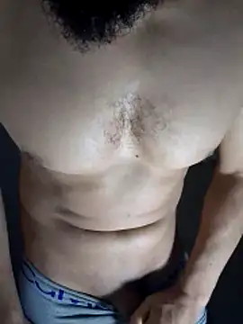 eroer20 online show from February 5, 2026, 12:50 am