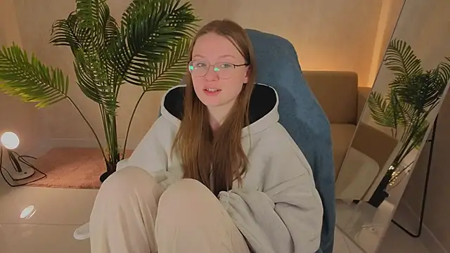 SirenaBlessing online show from November 11, 2025, 1:11 am