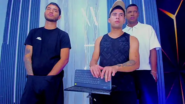 The Boy King online show from December 4, 2025, 3:11 pm