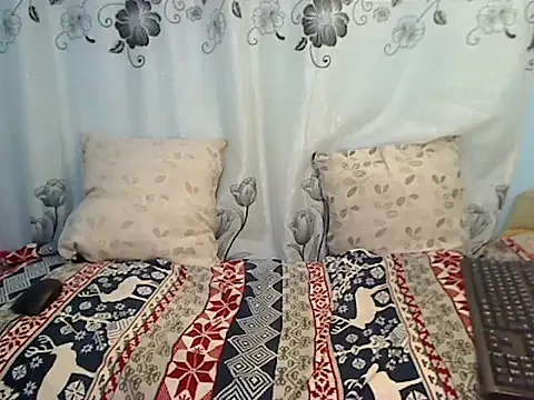 Snapshot of RoseNaya chatting on June 7, 2026, 3:45 am RoseNaya online show from June 7, 2026, 3:45 am