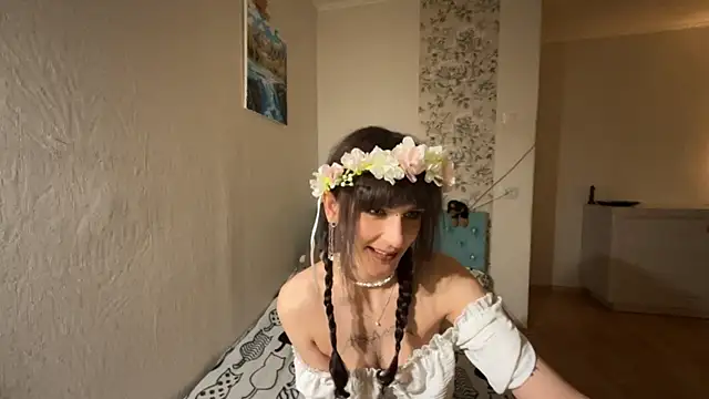 Snapshot of lunaangeltears chatting on October 12, 2025, 10:11 pm lunaangeltears online show from October 12, 2025, 10:11 pm