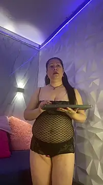 Marianasmitt online show from November 6, 2025, 11:47 am