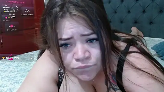 Snapshot of Michellx_hot2 chatting on October 30, 2025, 2:47 pm Michellx hot2 online show from October 30, 2025, 2:47 pm